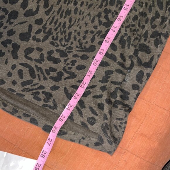 Sandro Womens Leopard Print T-Shirt Size Medium100% Linen Short Sleeve - Picture 7 of 8